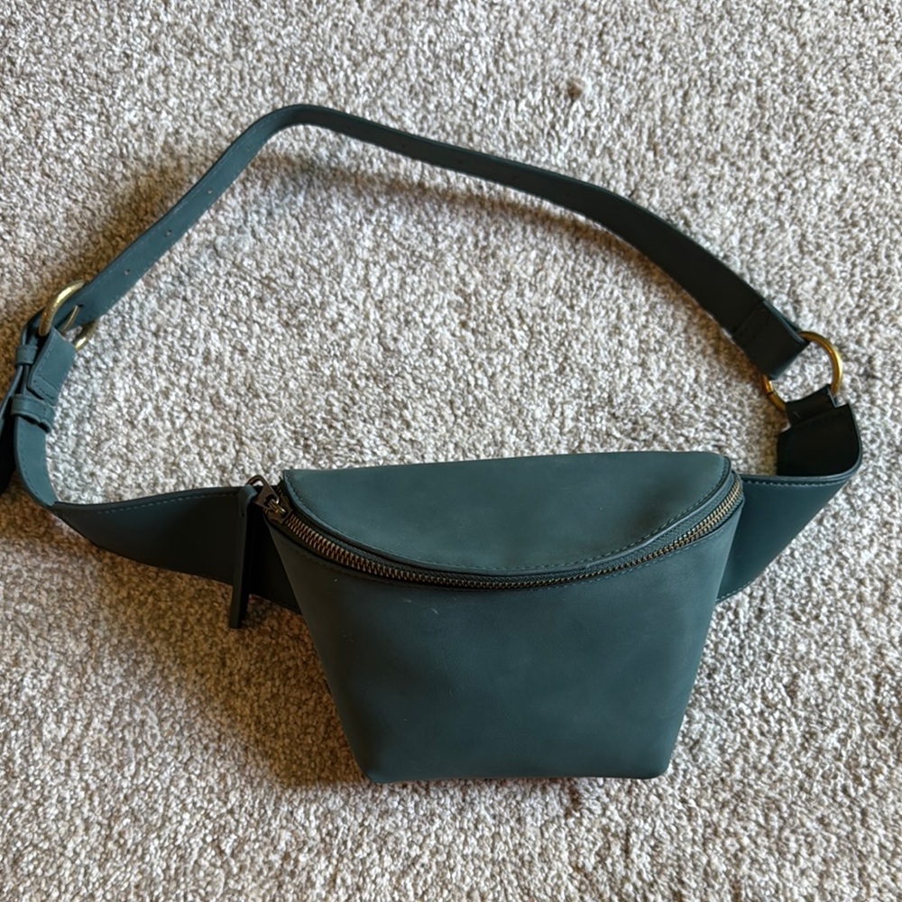 Stylish Green Belt Bag/Fanny Pack